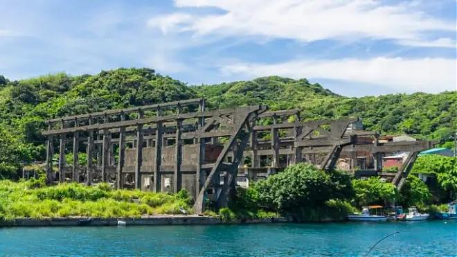 Crown Coast: The Crown of Sightseeing | International Cruise Passengers Enjoy the Beautiful Scenery of Keelung and Heping Island on Crown Coast