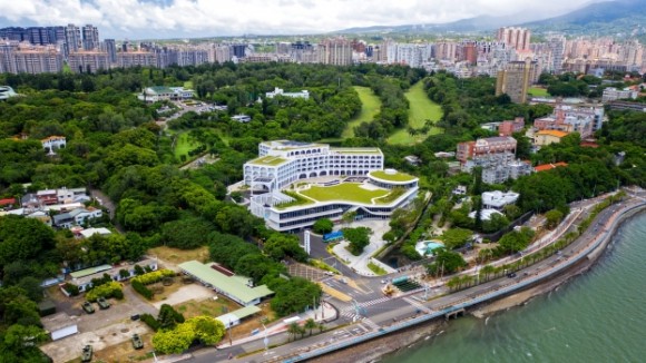 Crown Coast: The Crown of Sightseeing | Three-Day Tour of Golden Tamsui Historic Sites and Sunset Views
