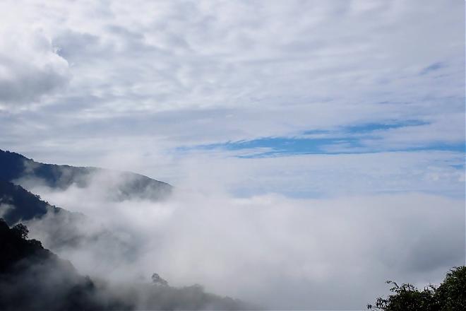 Hsinchu's Xiakaluo Trail: 2-Day Hiking and Camping Tour with Fall Foliage Viewing | Round Trip to Yangyang