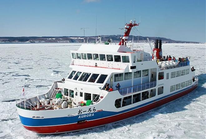 Lake Akan. Drift ice walk. Abashiri drift ice boat! Lake Akan and Shiretoko Utoro 3-day 2-night bus tour A007
