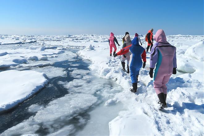 Lake Akan. Drift ice walk. Abashiri drift ice boat! Lake Akan and Shiretoko Utoro 3-day 2-night bus tour A007
