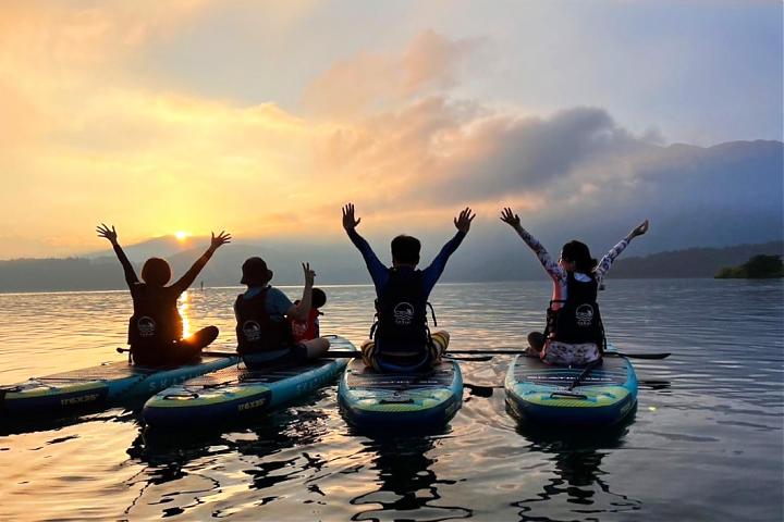 Sun Moon Lake SUP Experience | One person, one board, 2-hour tour