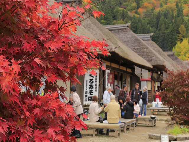 Classic 2-Day Yamagata/Fukushima Tour in Tohoku, Japan | Yamagata: Yonezawa, Urabandai Goshikinuma, Hinohara Lake, Ouchi-juku, Tadami Line, Aizu (Stay in a Hot Spring Area/Depart from Sendai)