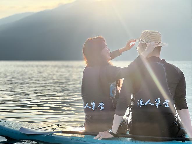 Sun Moon Lake SUP Experience in Nantou | Two-person tour + stunning aerial photos