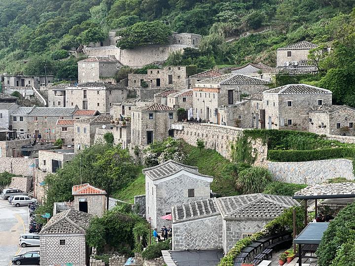 6-person exclusive group tour: Matsu Blue Tears and Daqiu Deer Hunting 3-day tour