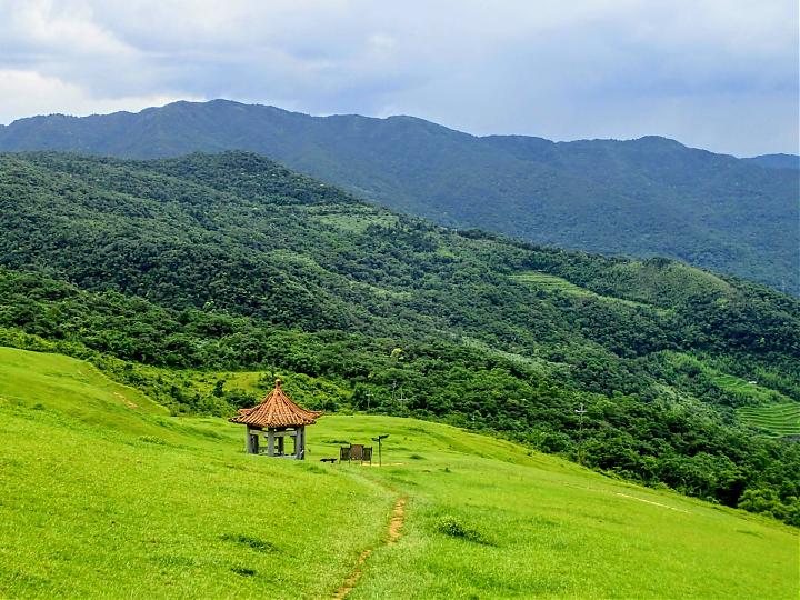 Caoling Historic Trail and Taoyuan Valley in One Day | Walk up the mountain ridge and overlook Guishan Island