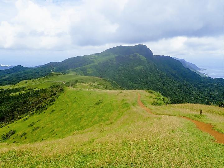 Caoling Historic Trail and Taoyuan Valley in One Day | Walk up the mountain ridge and overlook Guishan Island