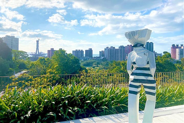 Tamsui Art and Slow Travel Day | Cloud Gate Dance Class & Taste Feast