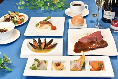 [Departing at 6:00 PM] Tokyo Open-Air Restaurant Bus / European-Style Set Meal ★ Includes a Free Drink