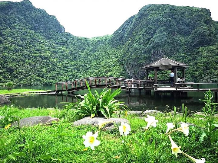 Whale Watching at Guishan Island & Exploring Toucheng Old Street | Toucheng Mountain and Seaside Village Tour