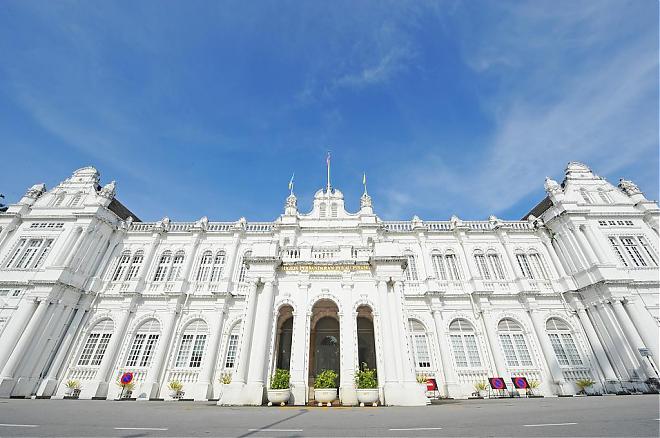 Penang, Malaysia - Hotel to Airport Transfer (One Way)