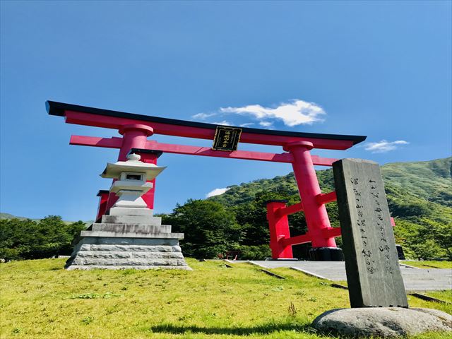 A 2-day tour showcasing the unique features of the mountains | Departing from Sendai (includes one night's accommodation at a hot spring hotel)