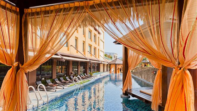 Crown Coast Sightseeing Package | Jinshan Hot Springs Premium Health and Dining (Two People)
