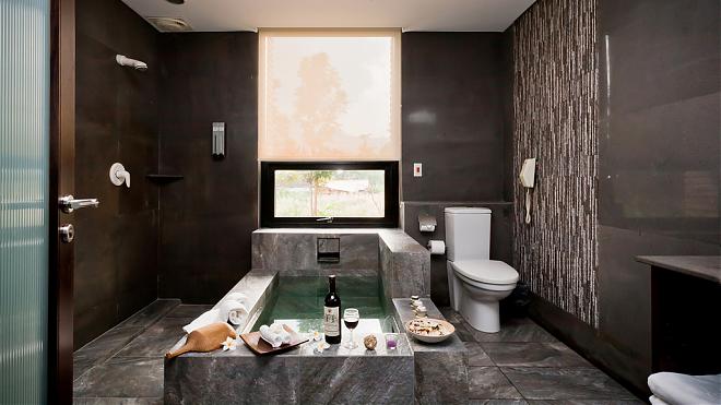 Crown Coast Sightseeing Package | Jinshan Hot Springs Premium Health and Dining (Two People)