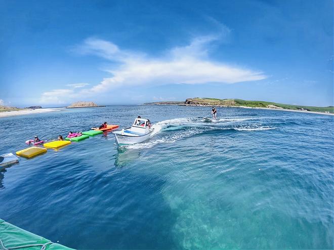 澎湖南部望有島日帰り旅行｜サンゴ礁の楽園へダイブ