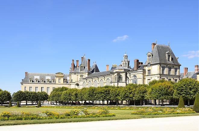 パリ：フォンテーヌブロー、モレ、バルビゾンへの日帰り旅行（中国語ガイド）