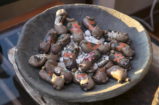 九份茶旅 クラシックティークーポン【山城創作工房】茶道を通して九份の禅の暮らしを体感しよう ― 神を崇め、お茶を楽しみ、猫を愛し、創作する。台北ファンパスで