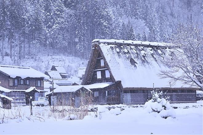 世界遺産白川郷と飛騨高山への日帰り旅行｜名古屋発