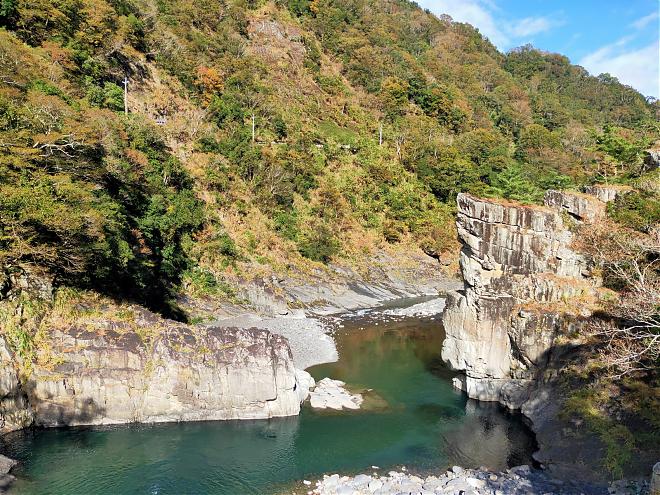 新竹の下卡羅歩道で紅葉狩りと新光村の散策を楽しむ2日間の旅