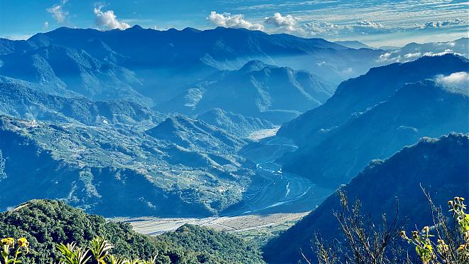 苗栗馬拉邦山道。小白岳を登る一日 | 1月から3月はイチゴ狩り