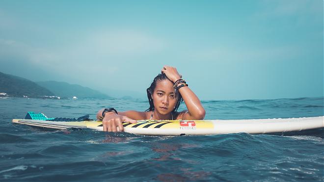 宜蘭・頭城外澳サーフィン体験 + プロの指導｜烏石港ブルーオーシャンサーフィン