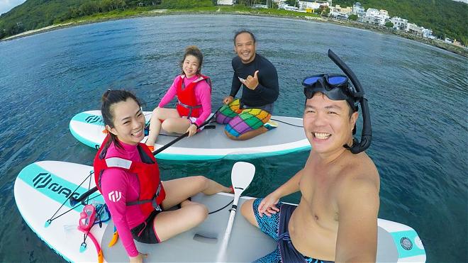 墾丁万里塘SUP + シュノーケリング体験 | 最高の海の景色を望む秘密の場所で自由にパドルを漕ぎましょう