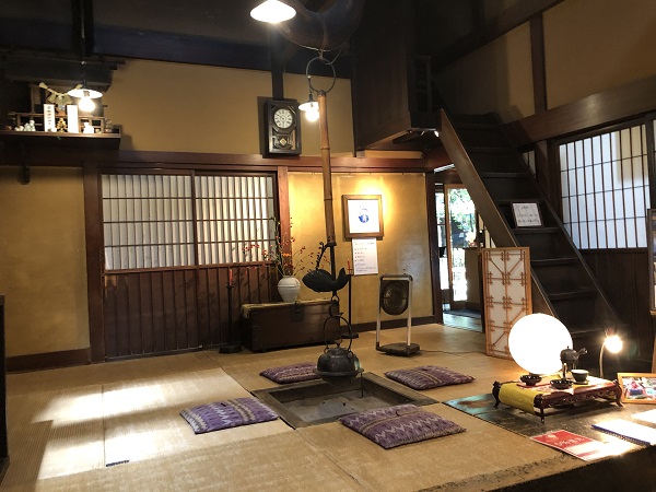 名古屋発｜白川郷、高山、兼六園を巡る2日間ツアー（中国語サービスあり）