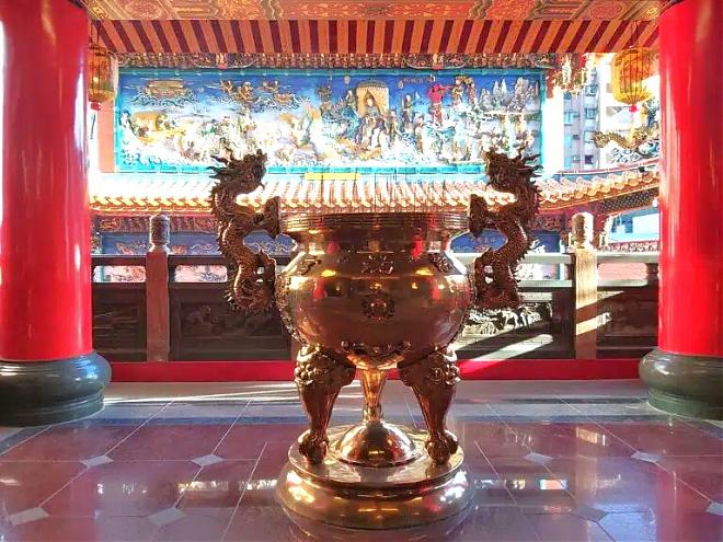 台北ナイト観光ツアー | 101. 鼎泰豐（ディンタイフォン）の小籠包と饒河街夜市