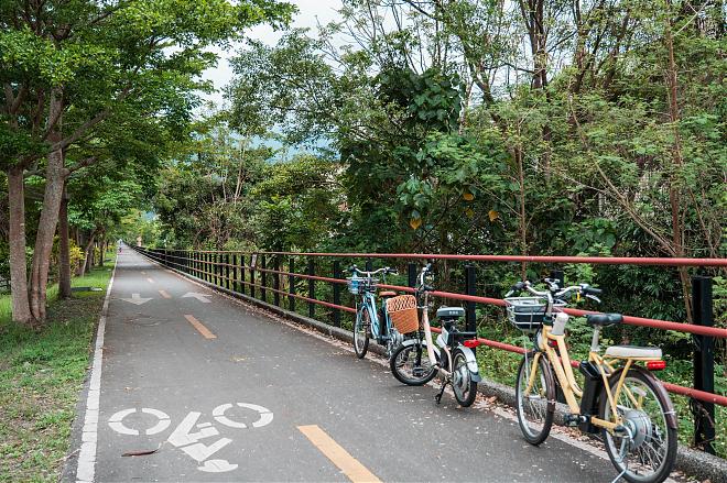 花蓮玉里への半日自転車旅｜街を散策し、古い日本建築に出会う