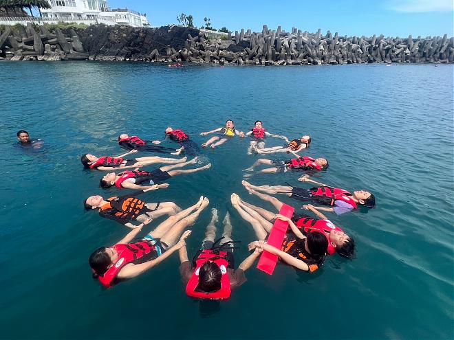 宜蘭南方澳のウォータースポーツ三昧：SUP、シュノーケリング、ダイビング