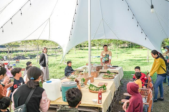宜蘭土窯体験｜家族でピクニックとスローライフ。試作品作り