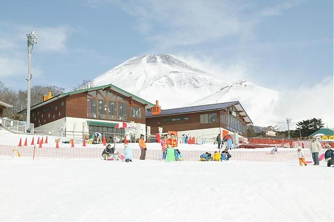 東京発｜【富士山スキー】イエティスキー＆マウンテンビュー温泉日帰りツアー