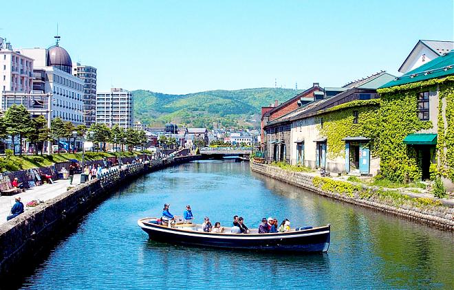 札幌発｜北海道 札幌定山渓温泉と登別ペンギンパレード2日間ツアー