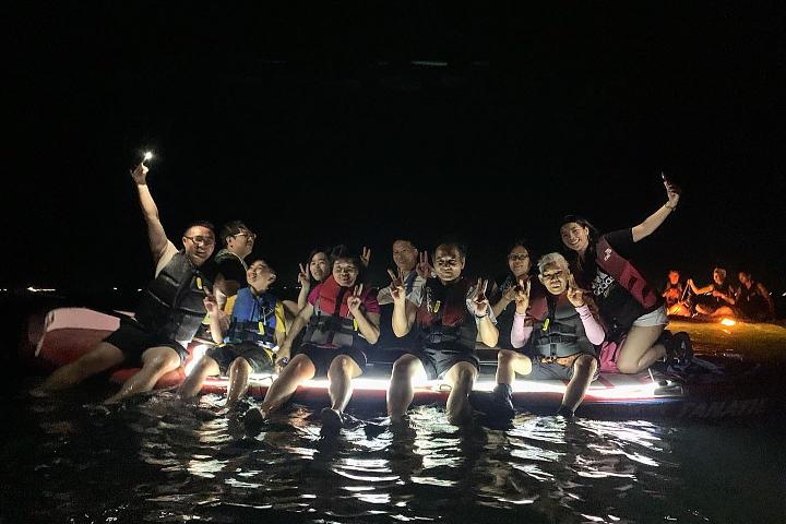 澎湖花火節夜划SUP立槳體驗｜海上煙火景觀第一排