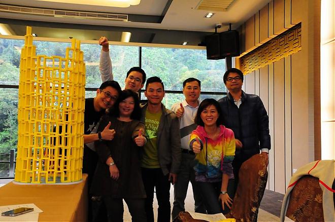 玩創骨牌驚奇樂－室內首選｜企業團隊建立新玩法