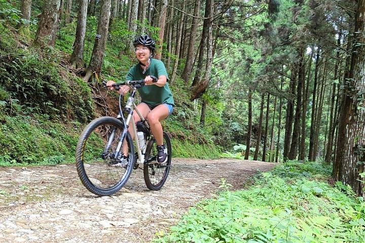 新竹羅山林道單車慢騎＆私廚露營團｜免裝備露營