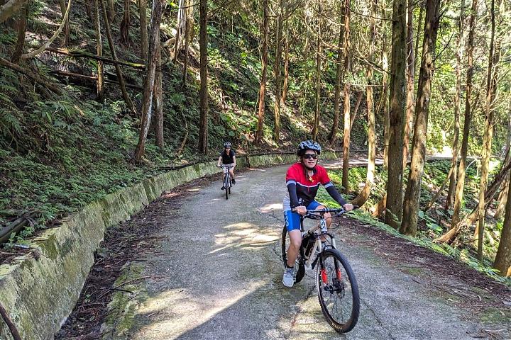 新竹羅山林道單車慢騎＆私廚露營團｜免裝備露營
