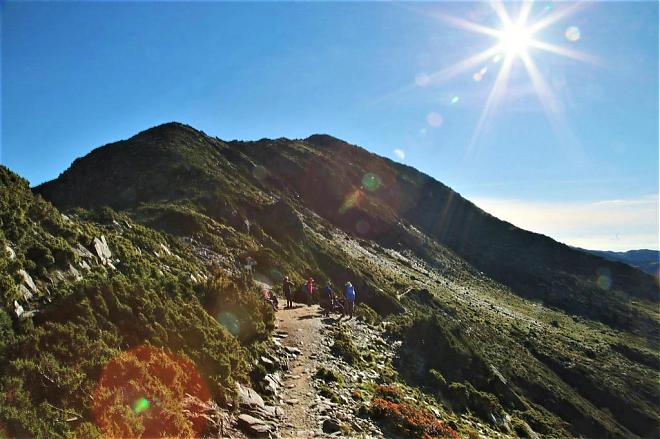 台東嘉明湖3天2夜登山團｜含山屋申請｜發現天使的眼淚