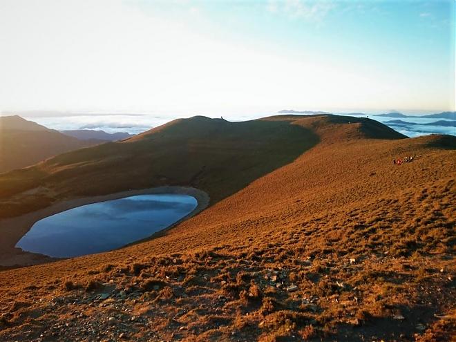 台東嘉明湖4天3夜悠閒登山團｜含山屋申請