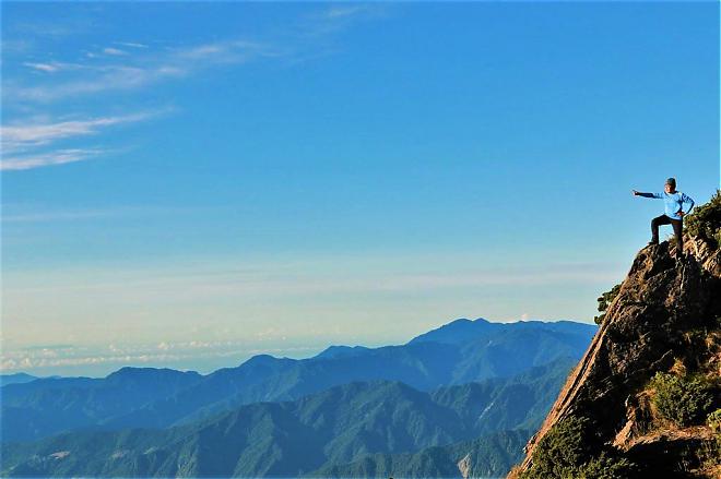 台東嘉明湖4天3夜悠閒登山團｜含山屋申請