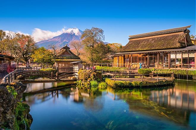 富士山.河口湖.御殿場Outlet一日遊(中文服務/上野.新宿出發)