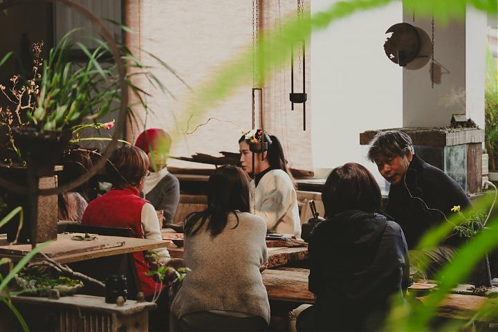 鶯歌陶藝美學一日｜光影花意與手作陶