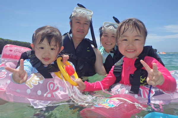 【沖繩親子】琉球村．浮潛．自選體驗(2歲以上可參加/那霸出發接送)