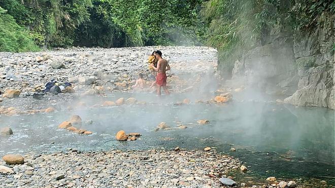 宜蘭芃芃野溪溫泉 泰雅獵人體驗 野炊烤肉 文化體驗 tripbaa趣吧