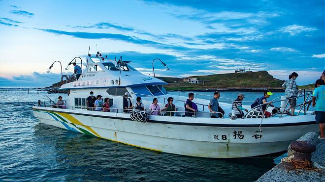澎湖北海秘境＆跨海夕陽之旅｜贈送夜釣小管或賞花火節