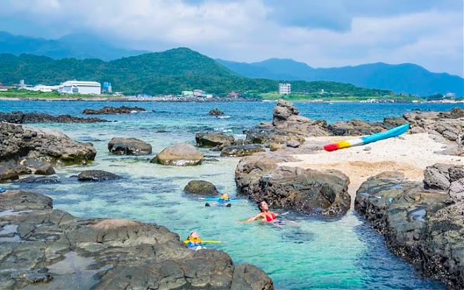 貢寮金銀島獨木舟&浮潛之旅｜探索神祕島礁