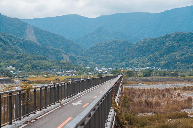 花蓮玉里半日單車小旅行｜漫遊小鎮．巧遇日式老建築