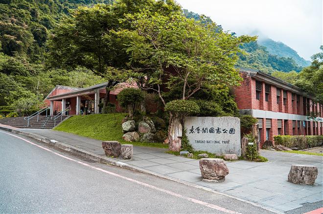 花蓮太魯閣電輔單車半日騎行｜錐麓大斷崖＆長春祠