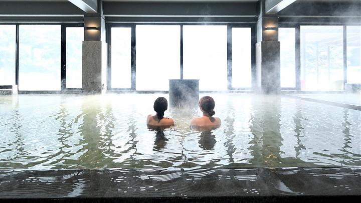 網走流冰船極光號・流冰walk體驗！ 來回巴士・知床宇登呂溫泉飯店2天1夜【女滿別機場、網走出發】A002-01