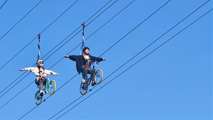 四季江陵x鏡浦台x光影體驗x高空腳踏車2日遊(入住烏竹韓屋村/中文服務)